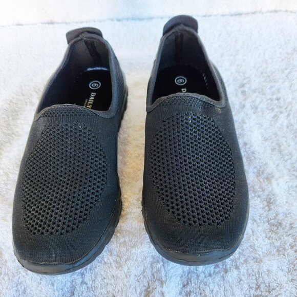 DAILY SHOES NWB BLACK SLIP-ON FLAT COMFORT SHOES, WOVEN CANVAS UPPER - Picture 5 of 7
